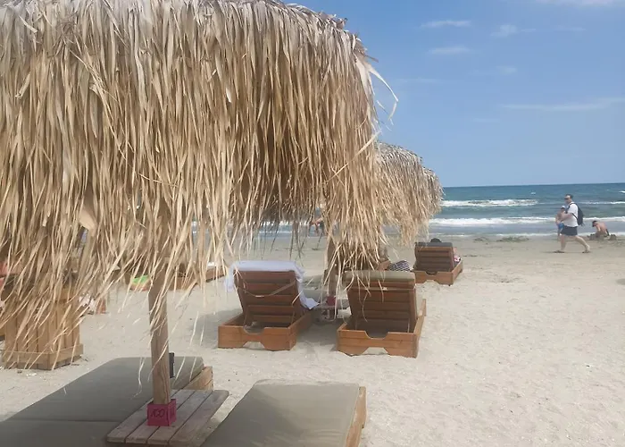 Queen's Blue Wave Apartament *