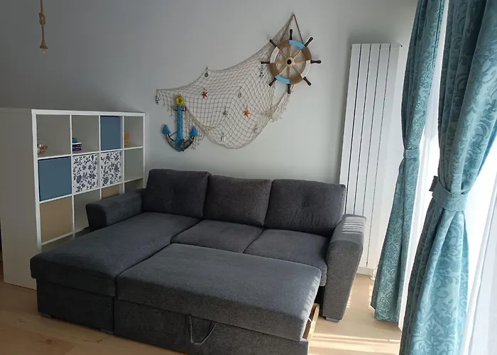 Queen's Blue Wave Năvodari